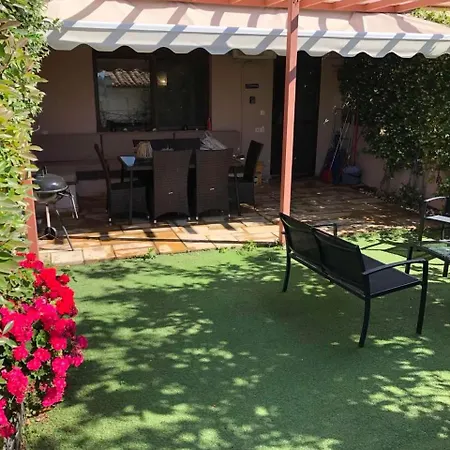 Twinstars With Courtyard And View Apartament