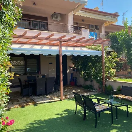 Twinstars With Courtyard And View Kalyves Polygyrou