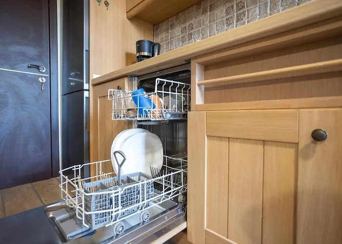 Twinstars With Courtyard And View Kalyves Polygyrou