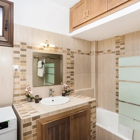 Twinstars With Courtyard And View Kalyves Polygyrou