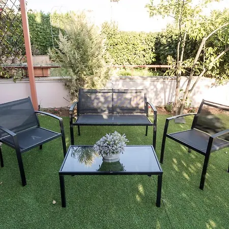 Twinstars With Courtyard And View * Kalyves Polygyrou